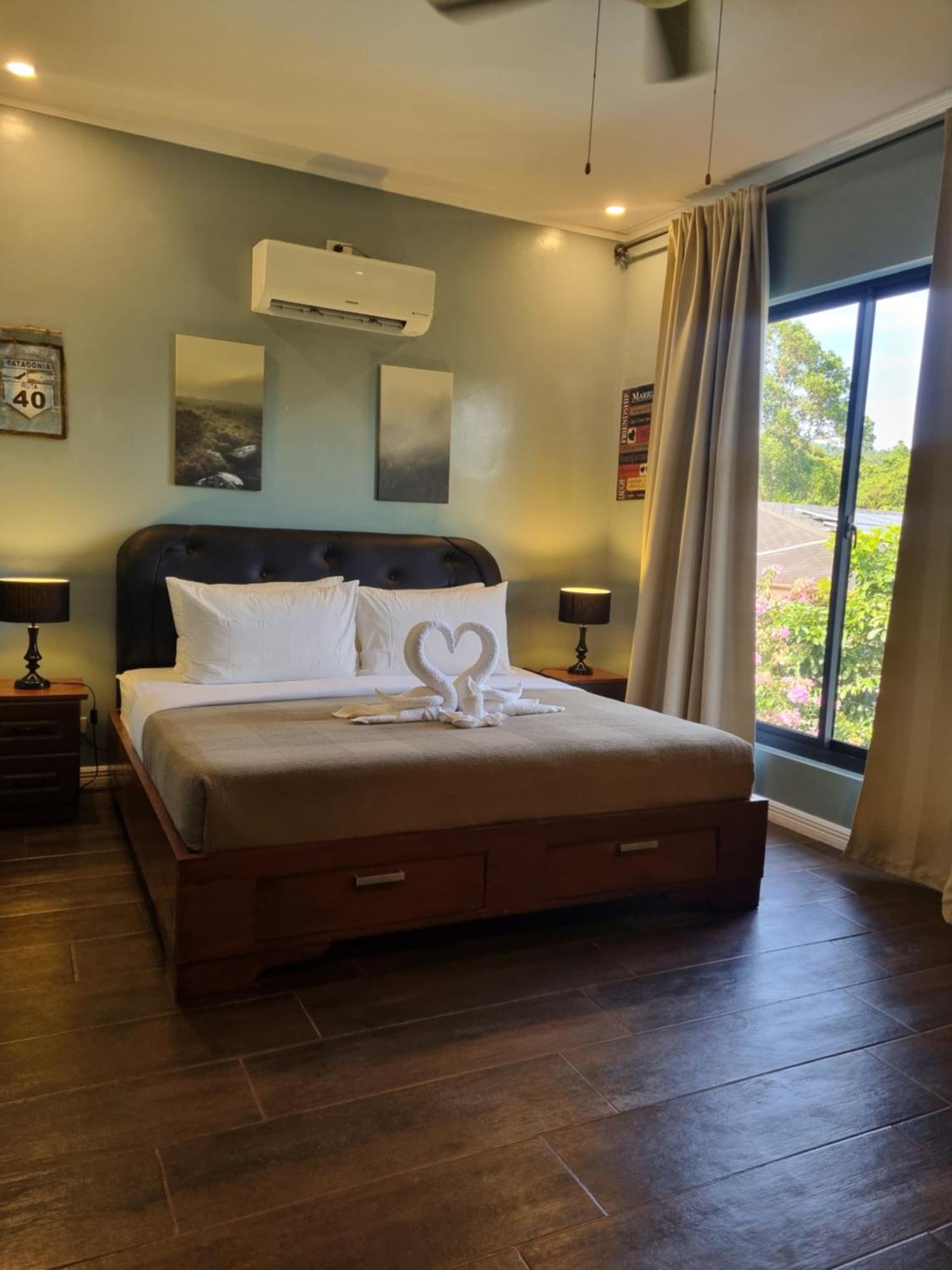 エルニド Anahaw Bed & Breakfast エクステリア 写真