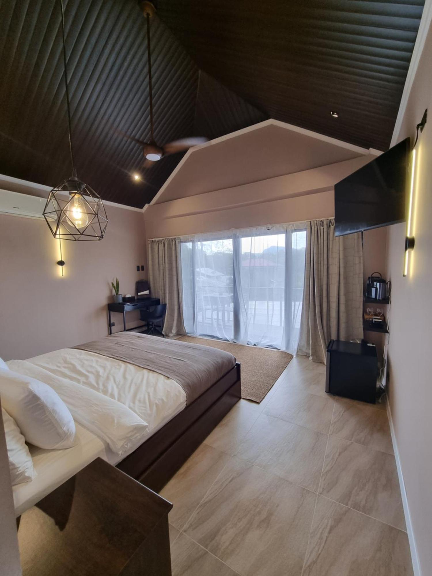 エルニド Anahaw Bed & Breakfast エクステリア 写真